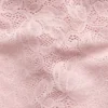 String en dentelle
