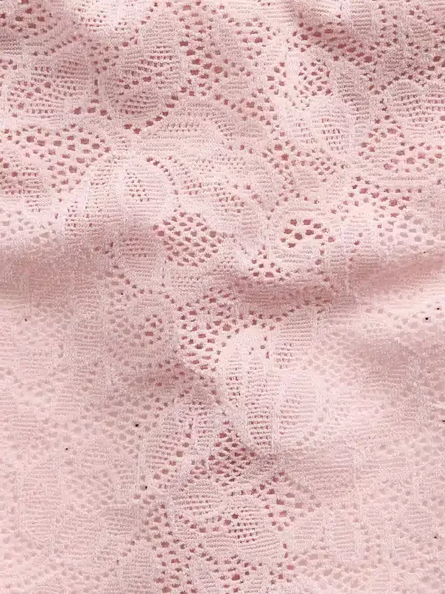String en dentelle
