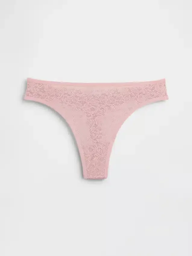 String en dentelle