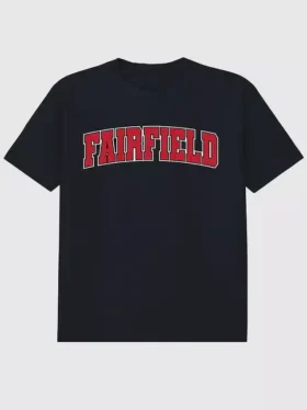 T-shirt avec motif secondaire représentant l’Arch Logo de l’université de Fairfield