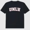 T-shirt avec motif secondaire représentant l’Arch Logo de l’université du Nevada à Las Vegas