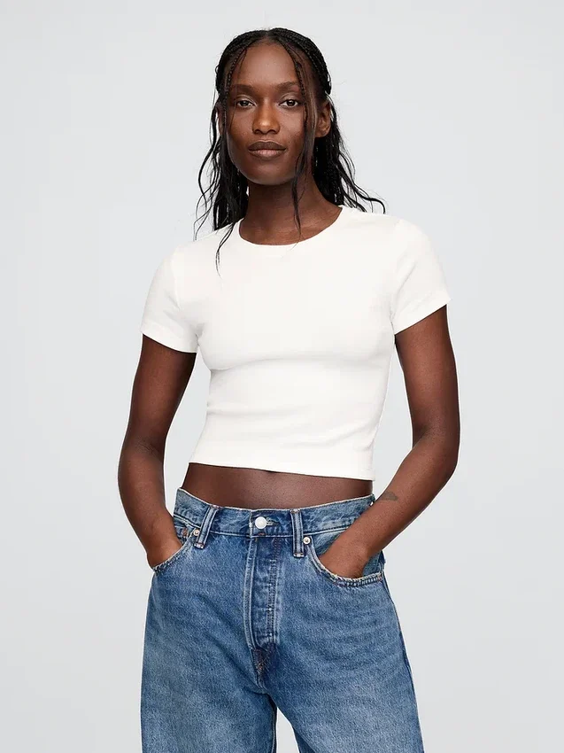 T-shirt court moderne