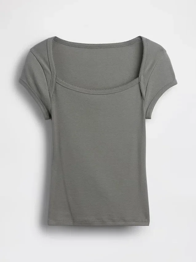 T-shirt court moderne à encolure carrée
