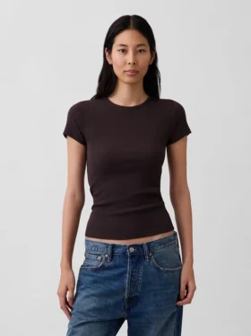 T-shirt à côtes moderne
