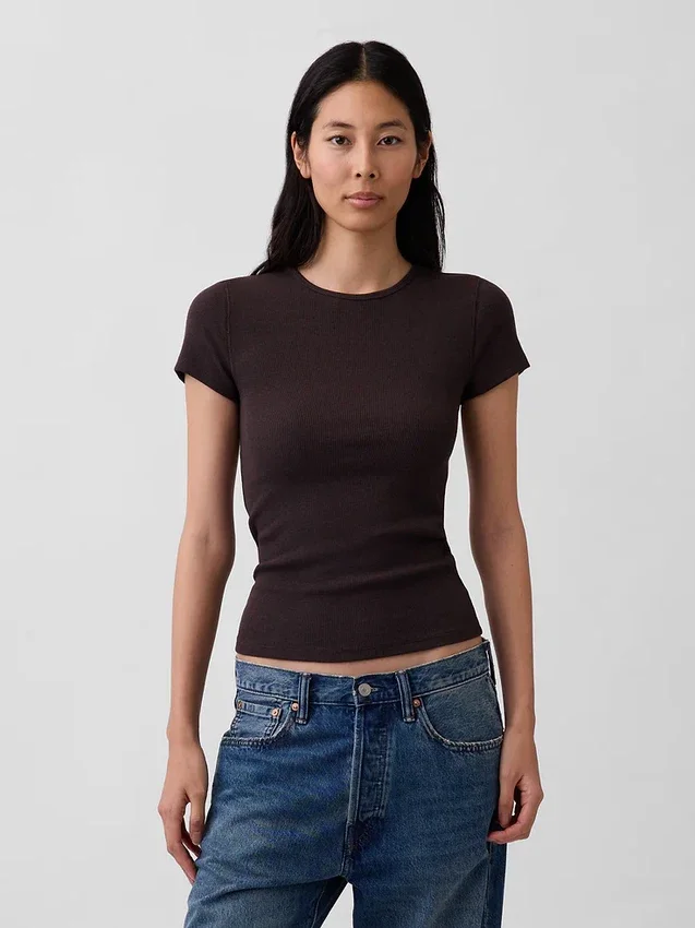T-shirt à côtes moderne