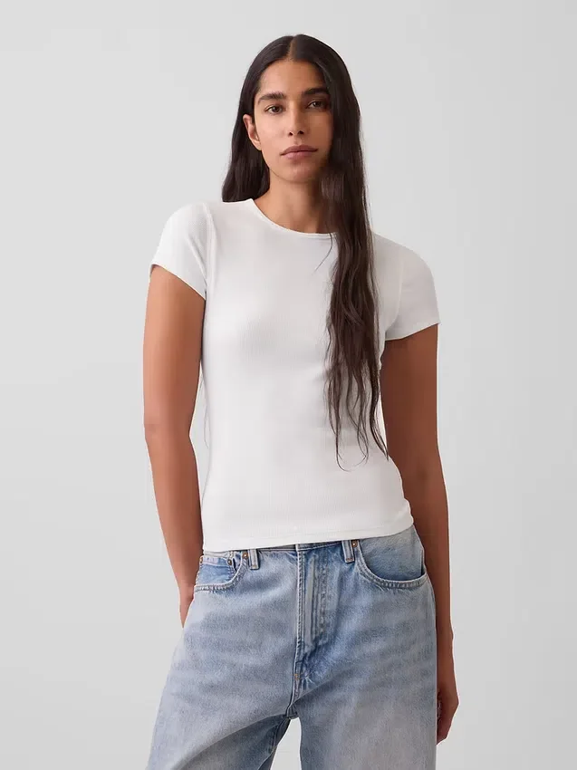 T-shirt à côtes moderne