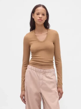 T-shirt à côtes moderne