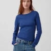 T-shirt à côtes moderne