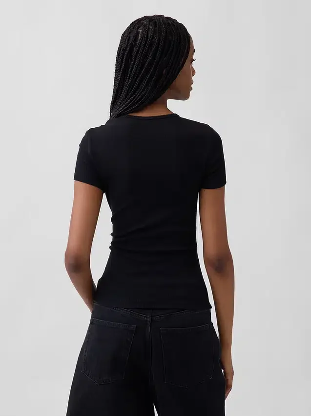 T-shirt à côtes moderne
