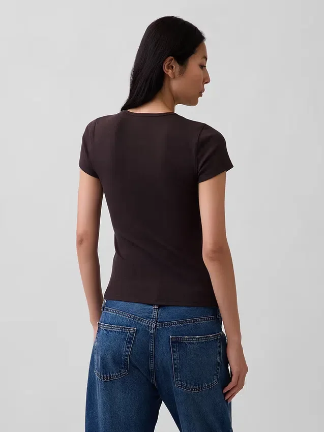 T-shirt à côtes moderne