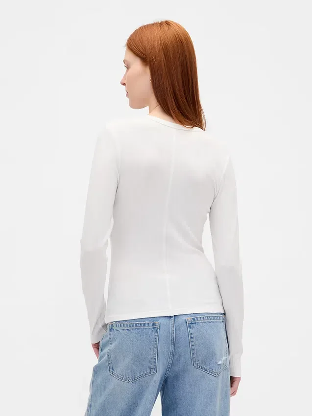 T-shirt à côtes moderne