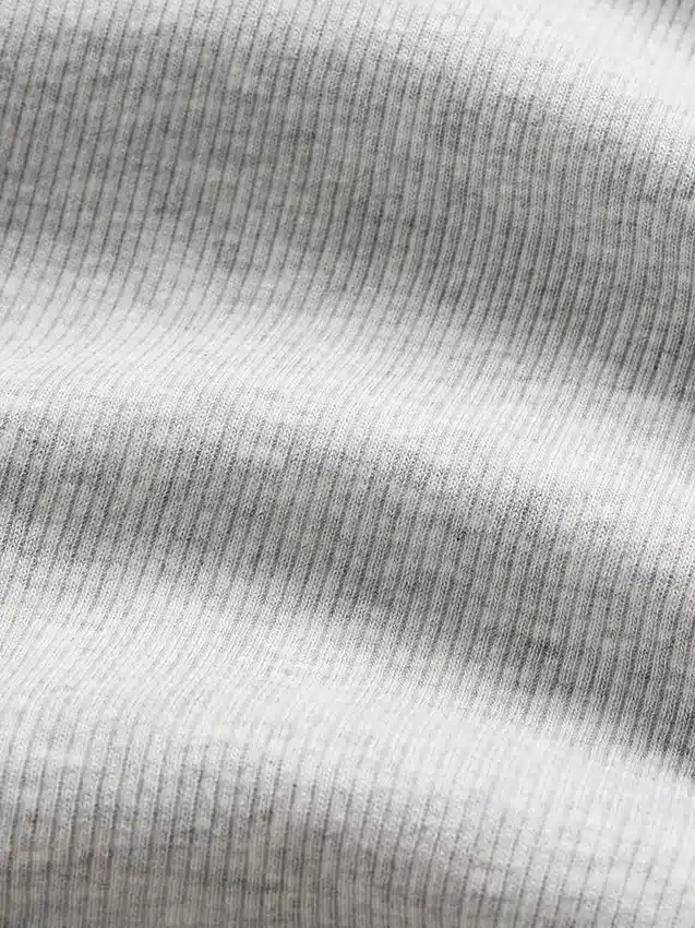 T-shirt à côtes moderne