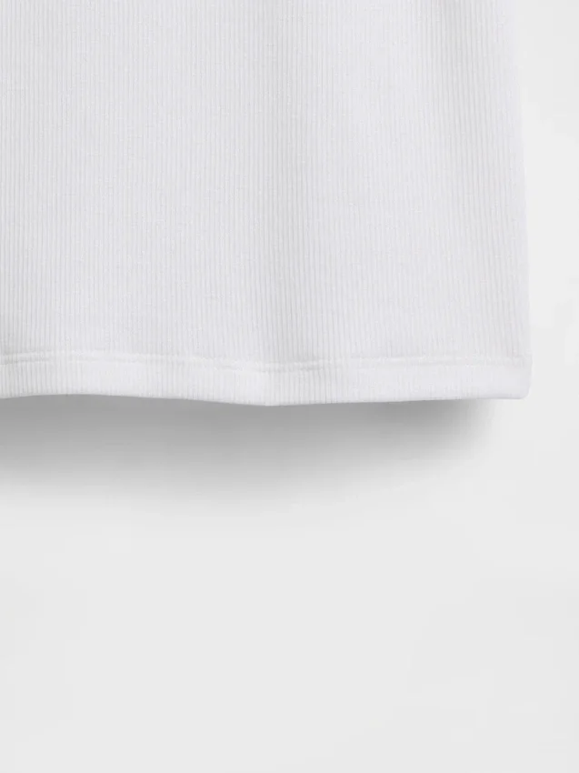 T-shirt à côtes moderne