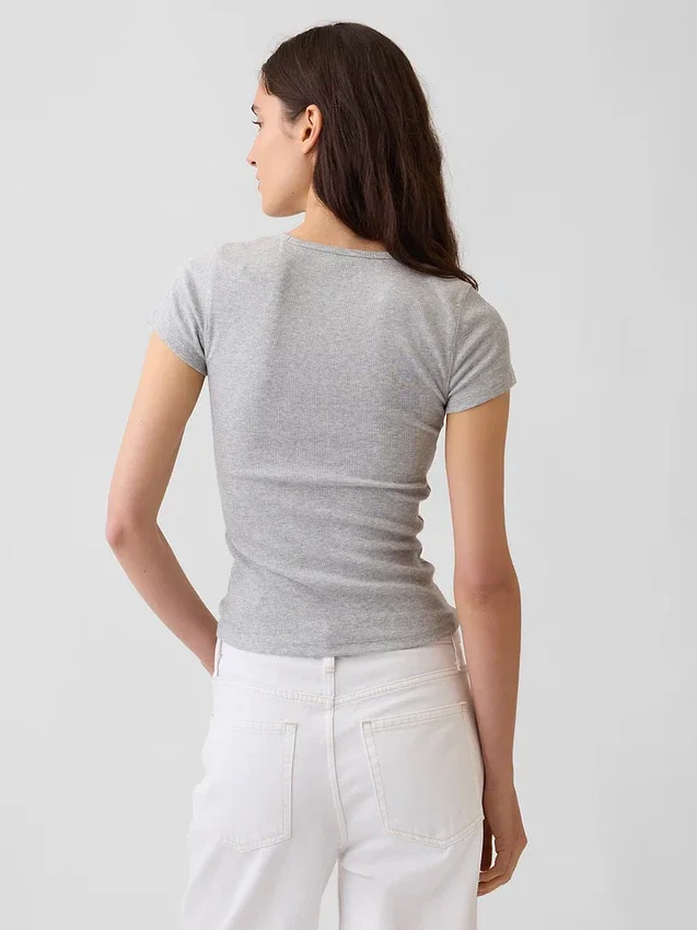 T-shirt à côtes moderne