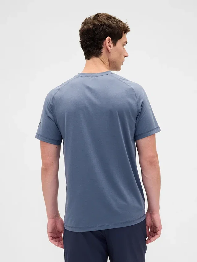 T-shirt de performance Hill City