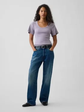 T-shirt à encolure dégagée et côtes