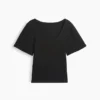 T-shirt à encolure dégagée et côtes