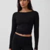 T-shirt GapFit lisse à col bateau