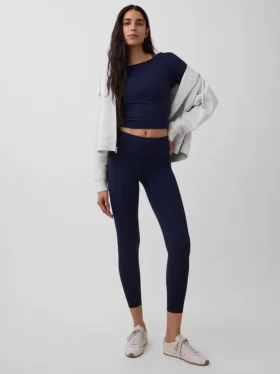 T-shirt GapFit lisse à col bateau