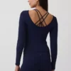 T-shirt GapFit lisse à col bateau