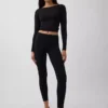 T-shirt GapFit lisse à col bateau