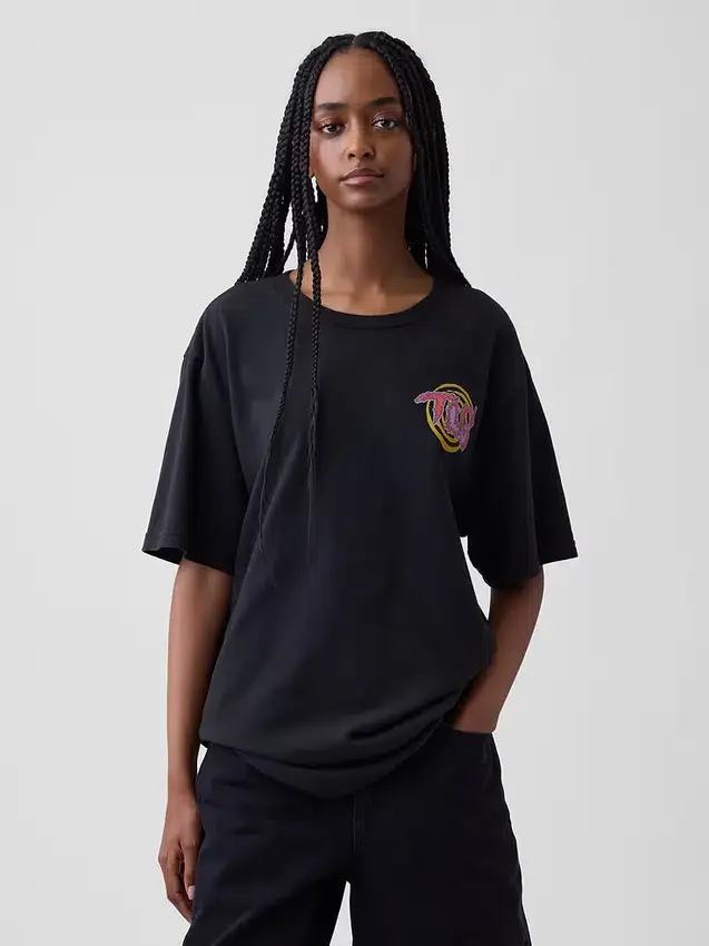 T-shirt graphique Tlc à la coupe décontractée