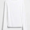 T-shirt moderne à col bateau
