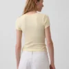 T-shirt moderne à col en V