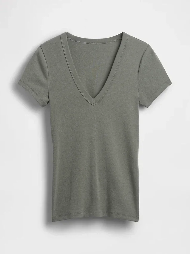 T-shirt moderne à col en V