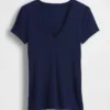 T-shirt moderne à col en V