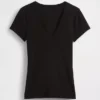 T-shirt moderne à col en V