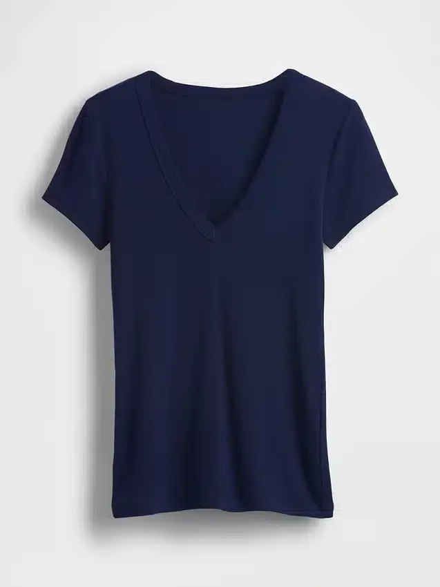 T-shirt moderne à col en V