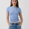 T-shirt moderne à col rond