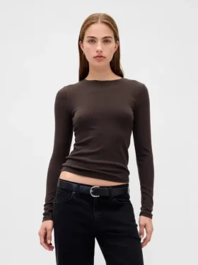 T-shirt moderne à col rond