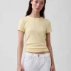 T-shirt moderne à col rond