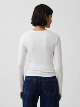 T-shirt moderne à col rond