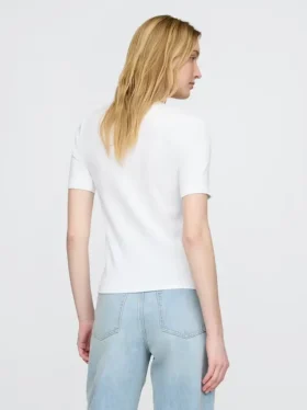 T-shirt moderne à col rond