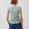 T-shirt moderne à col rond
