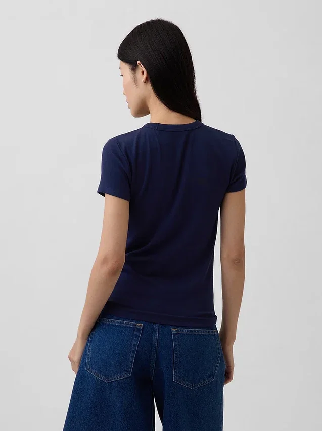 T-shirt moderne à col rond