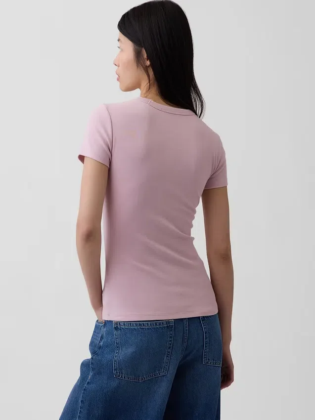 T-shirt moderne à col rond