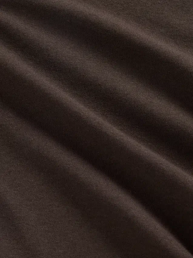 T-shirt moderne à col rond