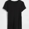 T-shirt moderne à col rond
