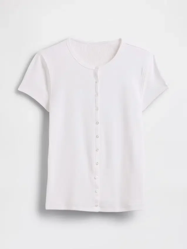 T-shirt moderne à col rond et boutons sur le devant