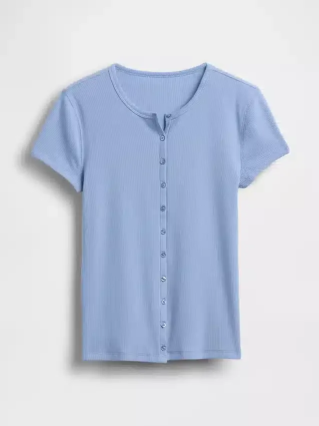 T-shirt moderne à col rond et boutons sur le devant
