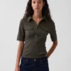 T-shirt utilitaire moderne à manches trois-quarts
