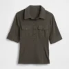 T-shirt utilitaire moderne à manches trois-quarts