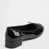 Talons en cuir verni vegan