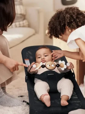 Transat BabyBjörn avec jouet « Googly Eyes »