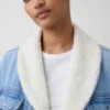 Veste en denim à col châle doublée en sherpa