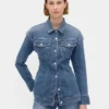 Veste en denim longue et cintrée